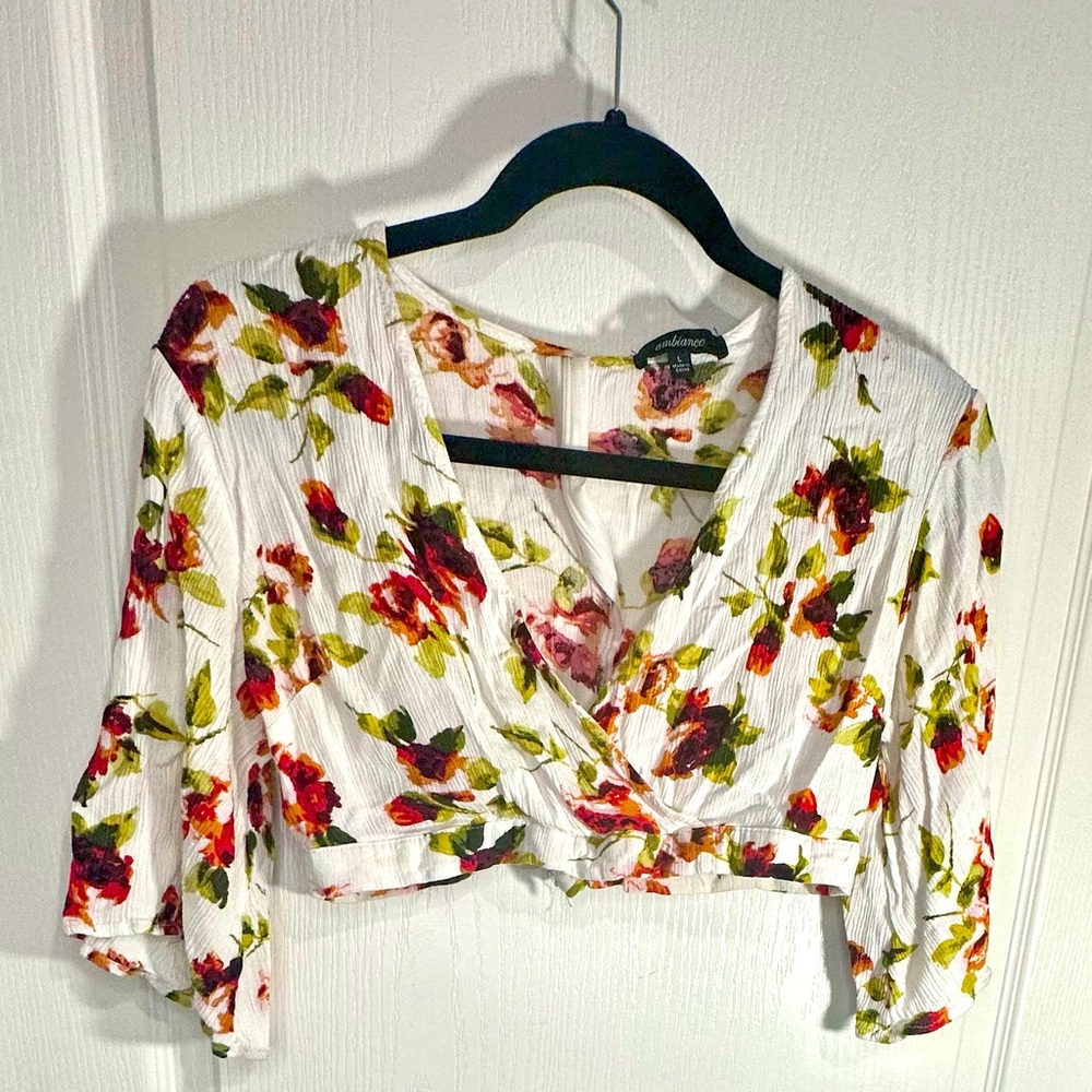 3 for 1 Crop Tops Black/white/yellow w/Flowers L